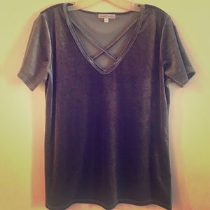 Velvet shirtsleeve cross cross top